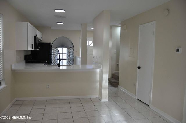 2074 S 2ND Street, Jacksonville Beach, FL 32250