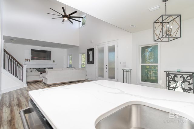 935 Paradise Beach Circle, Pensacola, FL 32506