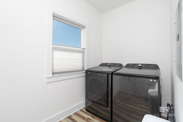 935 Paradise Beach Circle, Pensacola, FL 32506