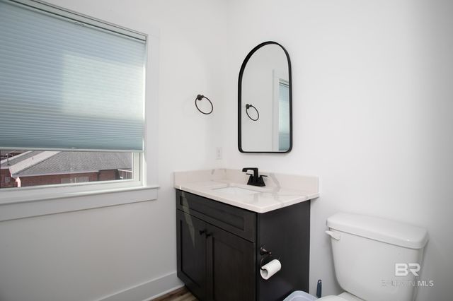 935 Paradise Beach Circle, Pensacola, FL 32506