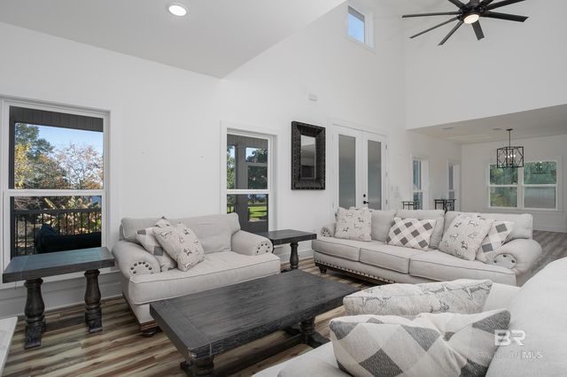 935 Paradise Beach Circle, Pensacola, FL 32506