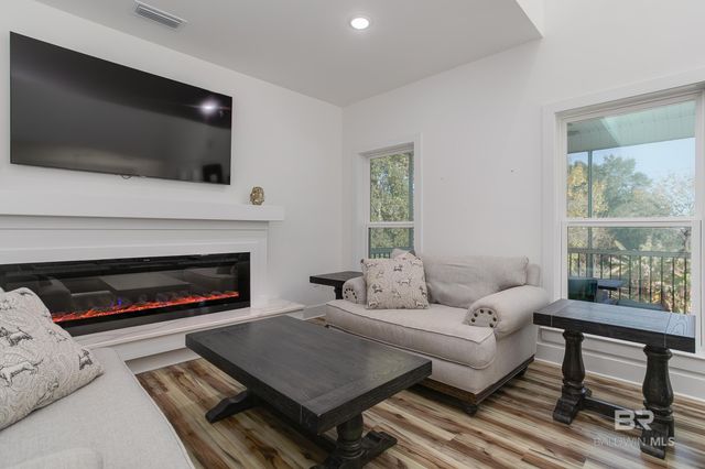 935 Paradise Beach Circle, Pensacola, FL 32506