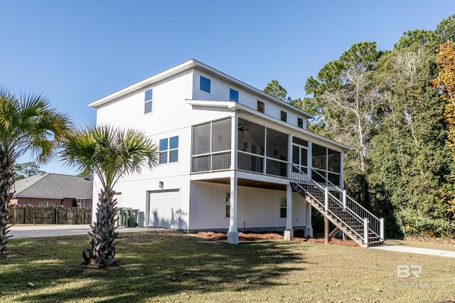 935 Paradise Beach Circle, Pensacola, FL 32506