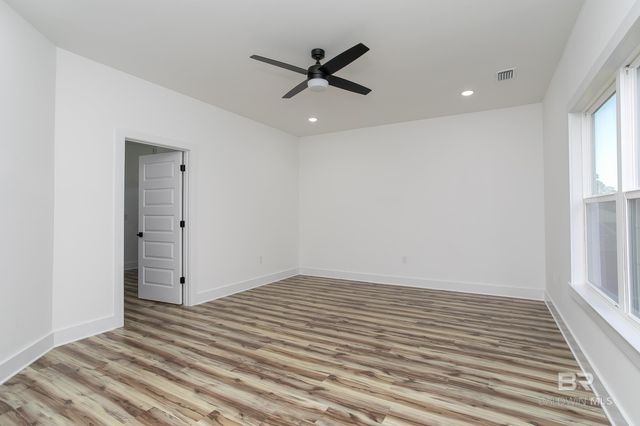 935 Paradise Beach Circle, Pensacola, FL 32506