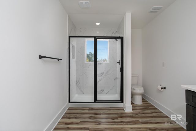 935 Paradise Beach Circle, Pensacola, FL 32506