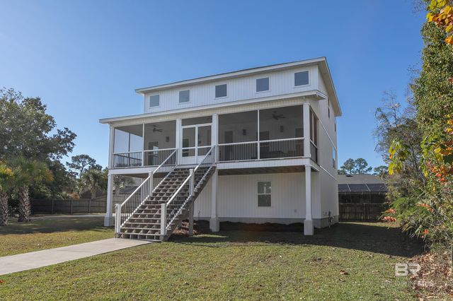 935 Paradise Beach Circle, Pensacola, FL 32506