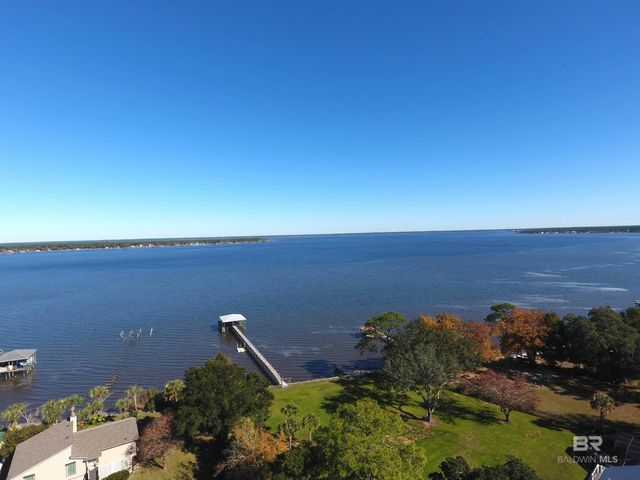 935 Paradise Beach Circle, Pensacola, FL 32506