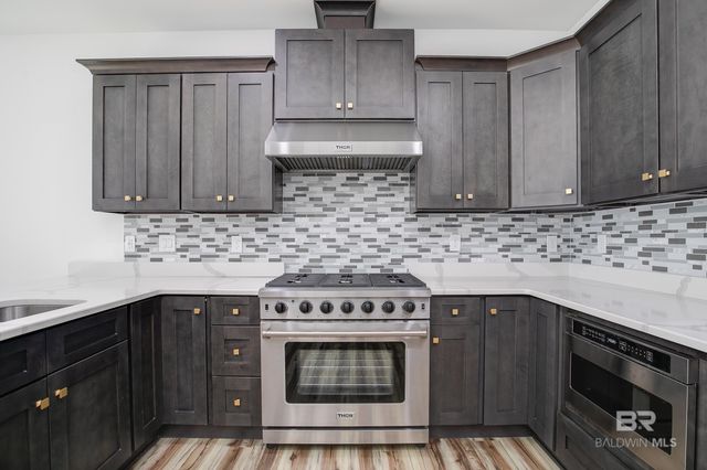 935 Paradise Beach Circle, Pensacola, FL 32506