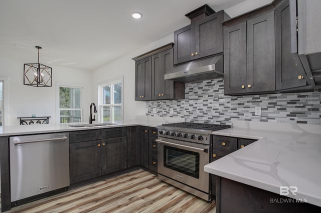 935 Paradise Beach Circle, Pensacola, FL 32506