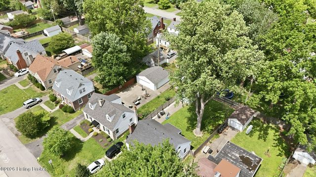 225 Monohan Dr, Louisville, KY 40207