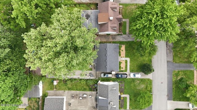 225 Monohan Dr, Louisville, KY 40207