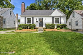 225 Monohan Dr, Louisville, KY 40207