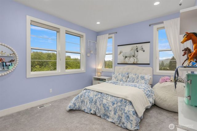 8701 NE Winslow Grove Court, Bainbridge Island, WA 98110