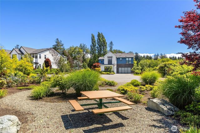 8701 NE Winslow Grove Court, Bainbridge Island, WA 98110