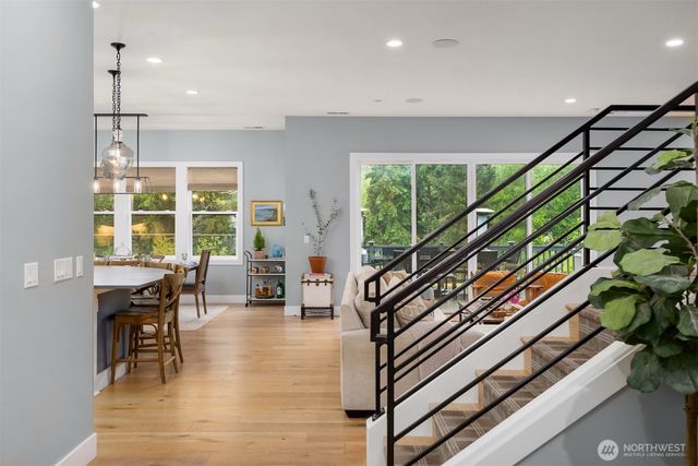 8701 NE Winslow Grove Court, Bainbridge Island, WA 98110
