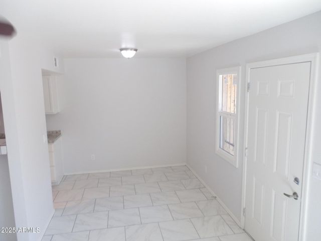4712 E Broadway Road, Phoenix, AZ 85040