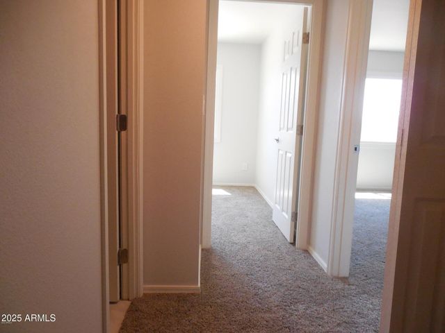 4712 E Broadway Road, Phoenix, AZ 85040