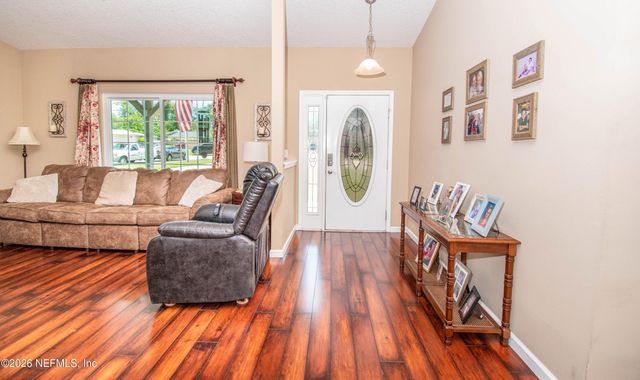 758 ESTATES COVE Road, Jacksonville, FL 32221