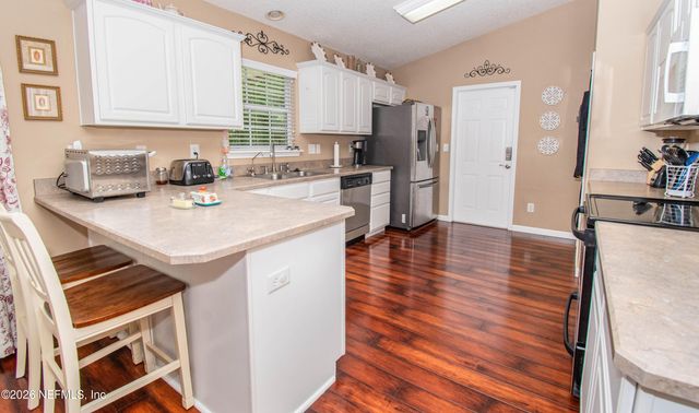 758 ESTATES COVE Road, Jacksonville, FL 32221