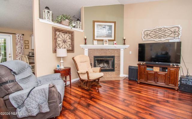 758 ESTATES COVE Road, Jacksonville, FL 32221