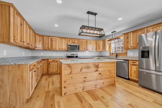 718 Darrell Rye Rd, Erin, TN 37061