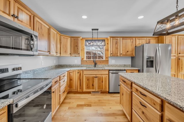 718 Darrell Rye Rd, Erin, TN 37061