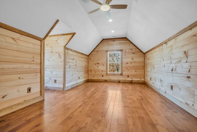 718 Darrell Rye Rd, Erin, TN 37061