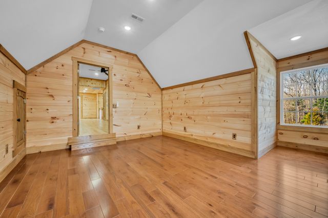 718 Darrell Rye Rd, Erin, TN 37061