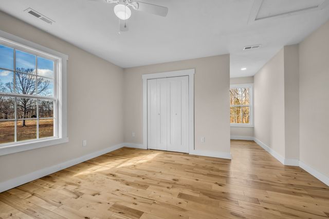 718 Darrell Rye Rd, Erin, TN 37061