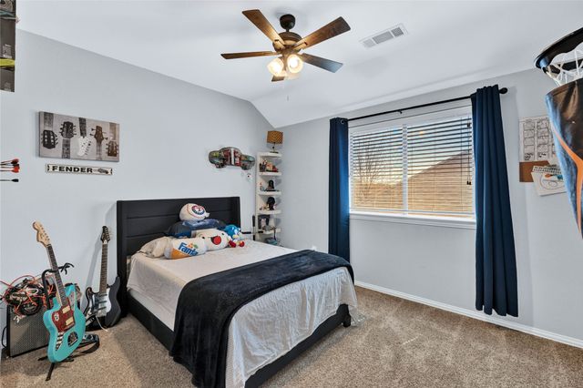 8124 Hickory Upland Drive, Fort Worth, TX 76131