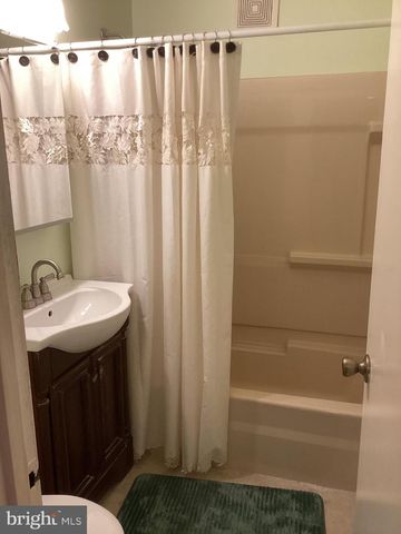 606 FAIRHILL RD, Morrisville, PA 19067