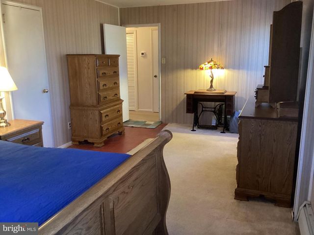 606 FAIRHILL RD, Morrisville, PA 19067