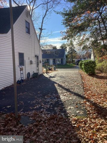 606 FAIRHILL RD, Morrisville, PA 19067