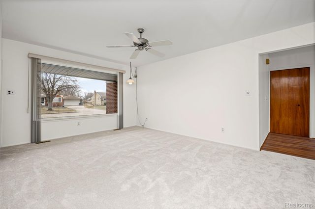 24149 Harvard Shore Drive, St. Clair Shores, MI 48082