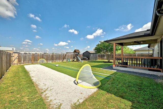 105 Lidell ST, Hutto, TX 78634