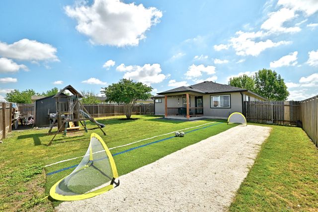 105 Lidell ST, Hutto, TX 78634
