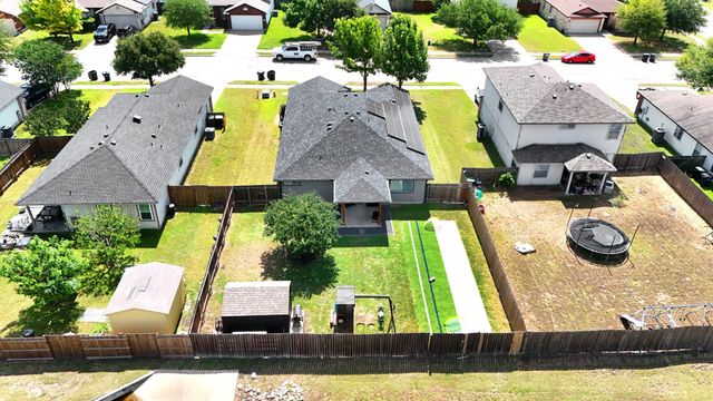 105 Lidell ST, Hutto, TX 78634