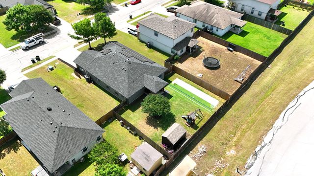 105 Lidell ST, Hutto, TX 78634