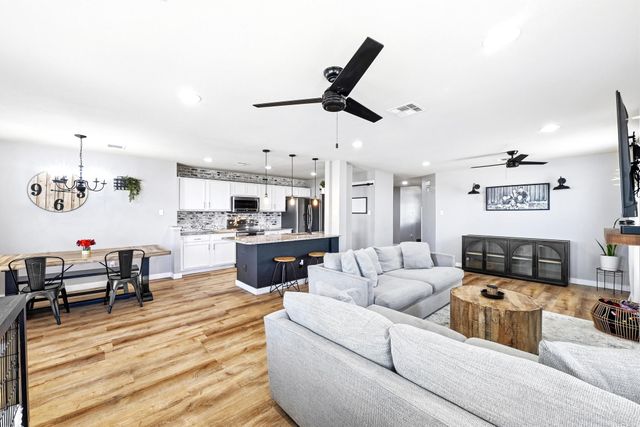105 Lidell ST, Hutto, TX 78634