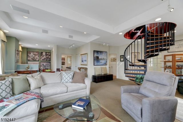 111 Mulberry St 10A, Newark City, NJ 07103