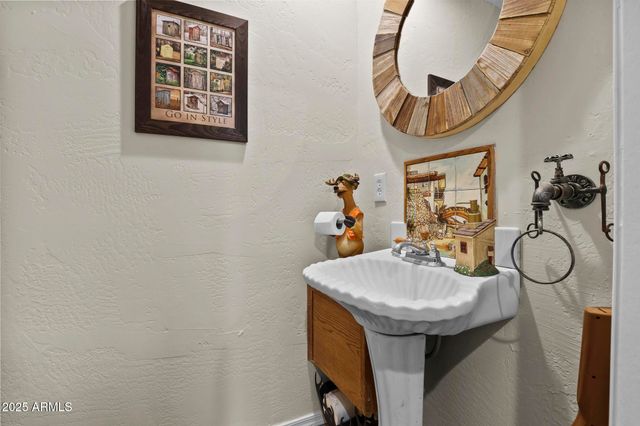 2908 APACHE Drive, Happy Jack, AZ 86024