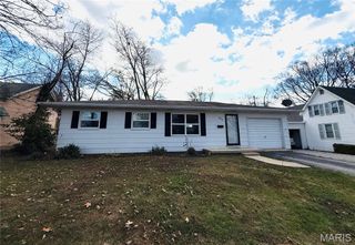 584 W Center Street, Nashville, IL 62263