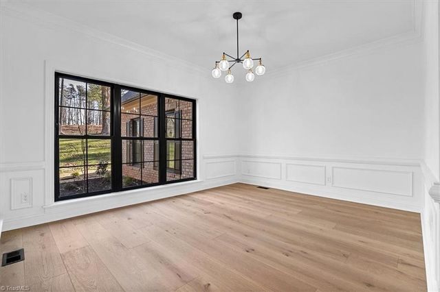 320 Lake Point Lane, Belews Creek, NC 27009