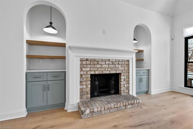 320 Lake Point Lane, Belews Creek, NC 27009