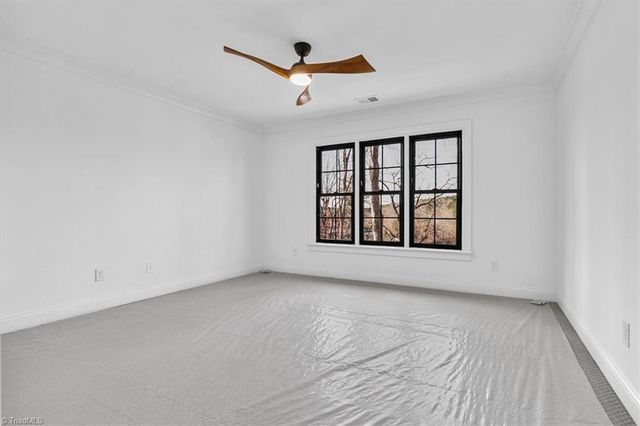 320 Lake Point Lane, Belews Creek, NC 27009