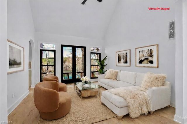 320 Lake Point Lane, Belews Creek, NC 27009