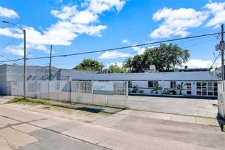 1822 NW 22nd St, Miami, FL 33142