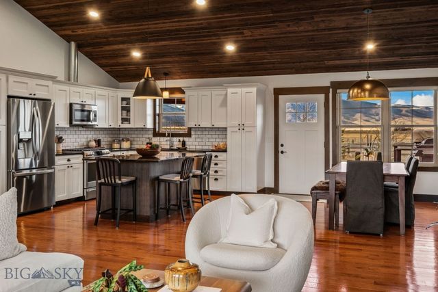 27 Obsidian Lane, Livingston, MT 59047