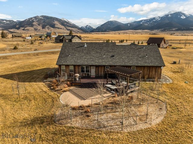 27 Obsidian Lane, Livingston, MT 59047