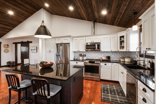 27 Obsidian Lane, Livingston, MT 59047